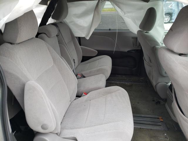 Photo 6 from auction – 2018 TOYOTA SIENNA LE with VIN 5TDKZ3DC1JS903177