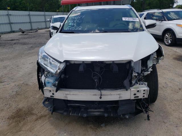 Photo 9 from auction – 2018 TOYOTA HIGHLANDER with VIN 5TDJZRFH8JS527990