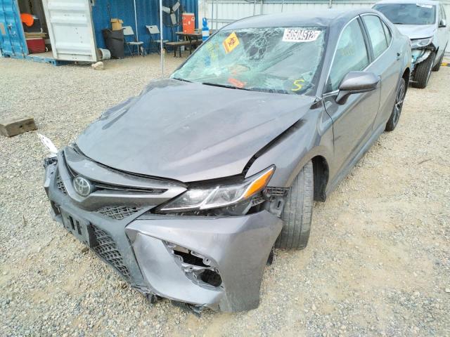 Photo 2 from auction – 2020 TOYOTA CAMRY SE with VIN 4T1G11AK2LU506424