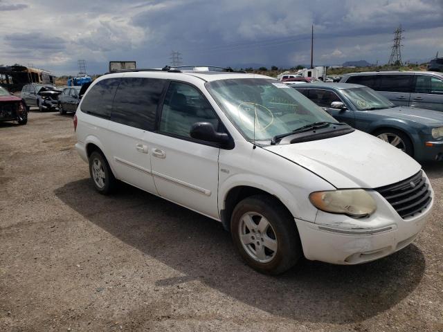 Photo 1 from auction – 2005 CHRYSLER TOWN & COU with VIN 2C4GP54L25R370178