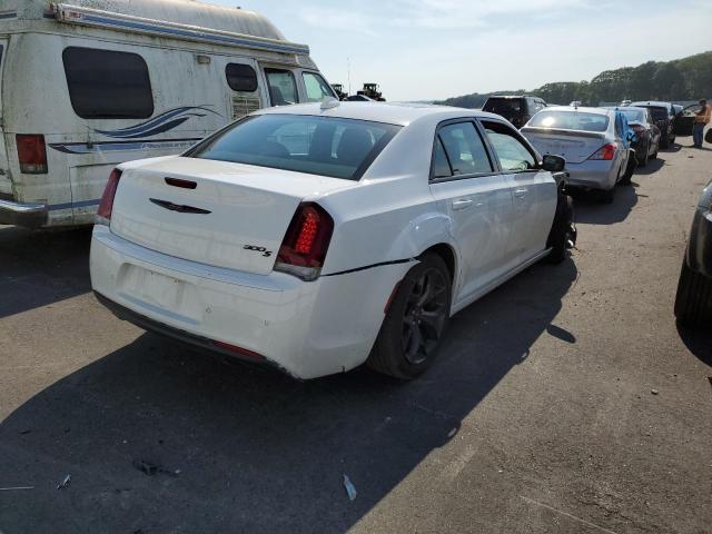 Photo 4 from auction – 2022 CHRYSLER 300 S with VIN 2C3CCABGXNH116057