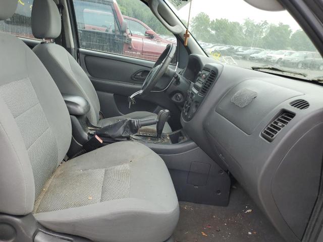 Photo 5 from auction – 2005 FORD ESCAPE XLS with VIN 1FMYU02Z35DA05496
