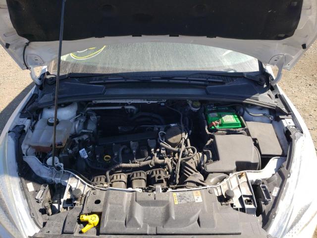 Photo 7 from auction – 2016 FORD FOCUS SE with VIN 1FADP3K2XGL264029