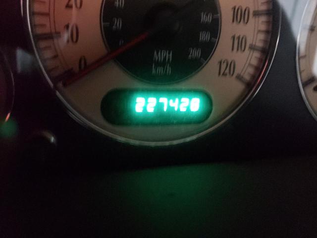 Photo 8 from auction – 2002 CHRYSLER TOWN & COU with VIN 2C8GP54L42R607201