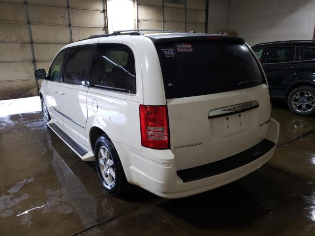 Photo 3 from auction – 2010 CHRYSLER TOWN & COU with VIN 2A4RR5D10AR298337