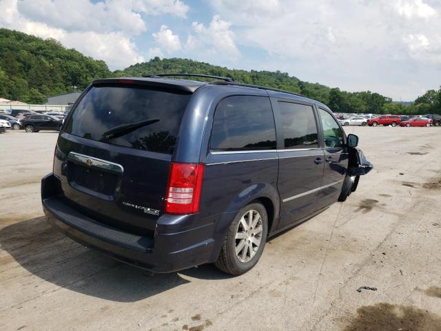Photo 4 from auction – 2009 CHRYSLER TOWN & COU with VIN 2A8HR541X9R676069