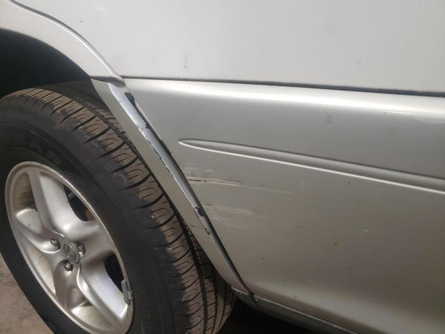 Photo 9 from auction – 2001 LEXUS RX 300 with VIN JTJHF10U110200250