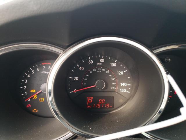 Photo 8 from auction – 2011 KIA SORENTO with VIN 5XYKU4A26BG014731