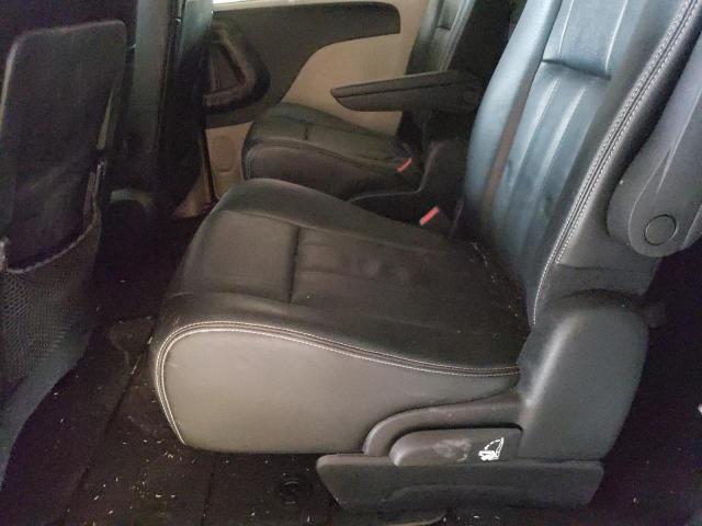 Photo 6 from auction – 2014 CHRYSLER TOWN & COU with VIN 2C4RC1BG2ER402582