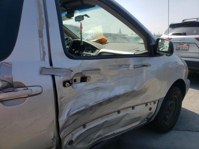 Photo 9 from auction – 2002 TOYOTA SIENNA CE with VIN 4T3ZF19C02U435897
