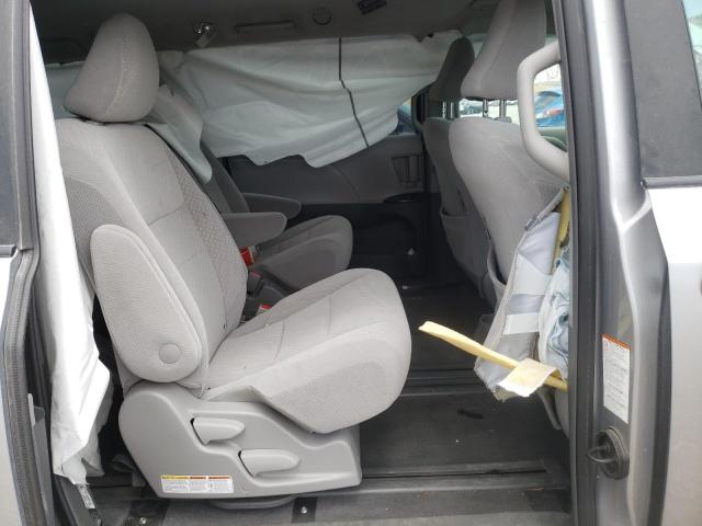 Photo 6 from auction – 2018 TOYOTA SIENNA LE with VIN 5TDKZ3DC3JS953501