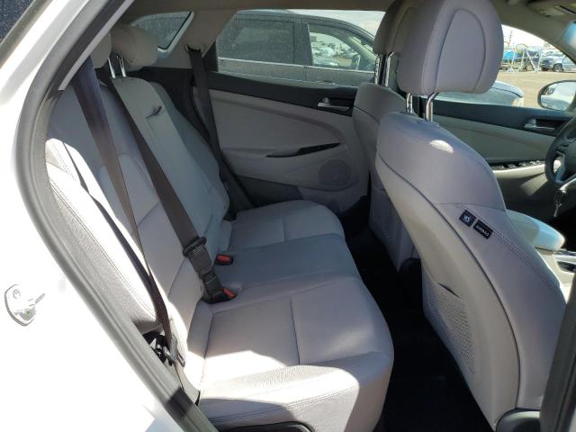 Photo 6 from auction – 2018 HYUNDAI TUCSON SE with VIN KM8J2CA49JU791104