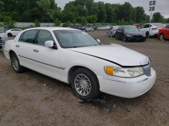 Photo 1 from auction – 2002 LINCOLN TOWN CAR S with VIN 1LNHM82W22Y623448