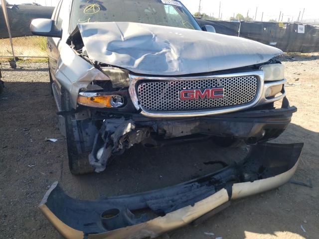 Photo 9 from auction – 2002 GMC DENALI XL with VIN 1GKFK66U52J117172