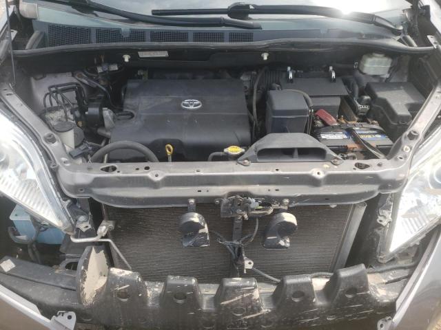 Photo 7 from auction – 2011 TOYOTA SIENNA XLE with VIN 5TDDK3DC5BS008435