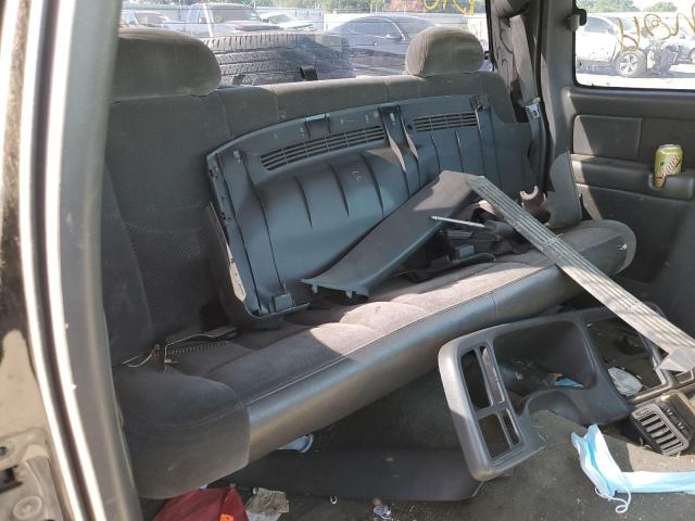 Photo 6 from auction – 2004 CHEVROLET SILVERADO with VIN 2GCEC19V141196008