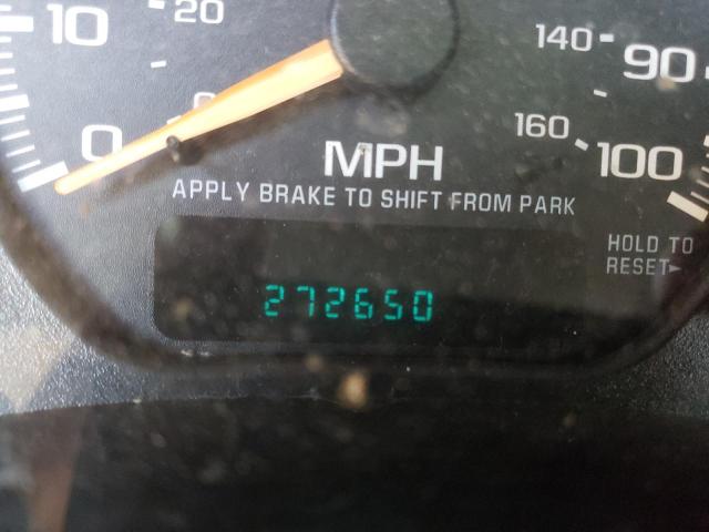 Photo 8 from auction – 2002 CHEVROLET SUBURBAN K with VIN 3GNFK16Z32G278722
