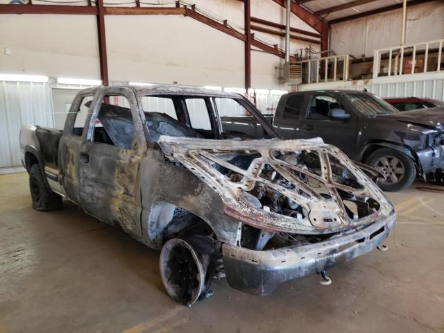 CHEVROLET SILVERADO 2000 with VIN 1GCEK19T0YE110838 - Photo from auction