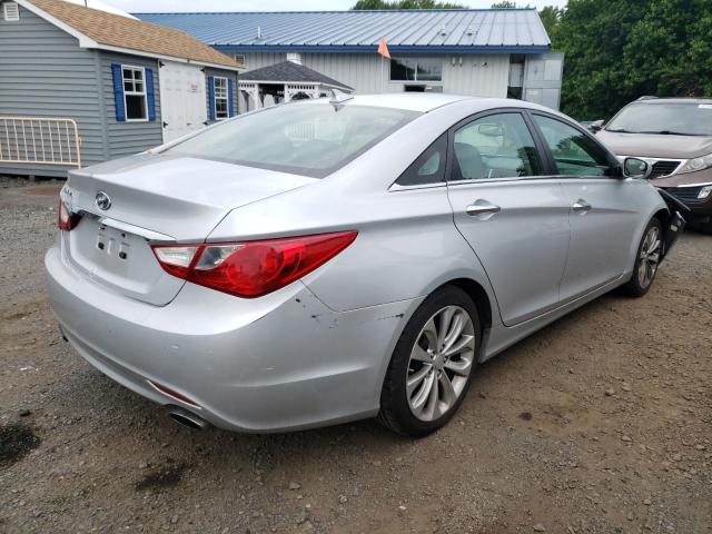 Photo 4 from auction – 2013 HYUNDAI SONATA SE with VIN 5NPEC4ACXDH768042