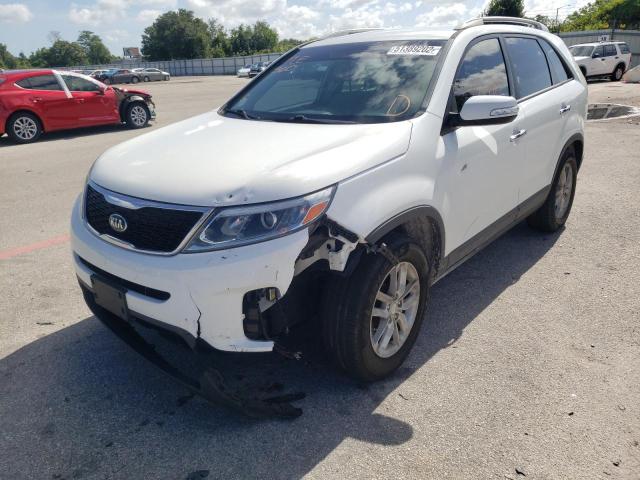 Photo 2 from auction – 2015 KIA SORENTO LX with VIN 5XYKT4A74FG636619