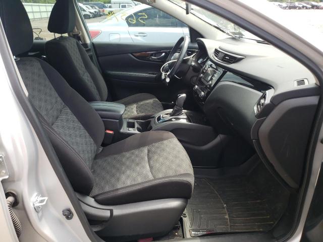 Photo 5 from auction – 2017 NISSAN ROGUE with VIN JN1BJ1CR4HW122667