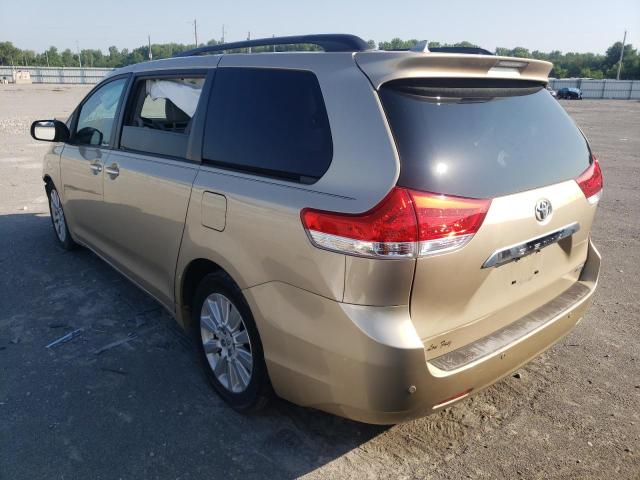 Photo 3 from auction – 2011 TOYOTA SIENNA XLE with VIN 5TDYK3DC1BS035763