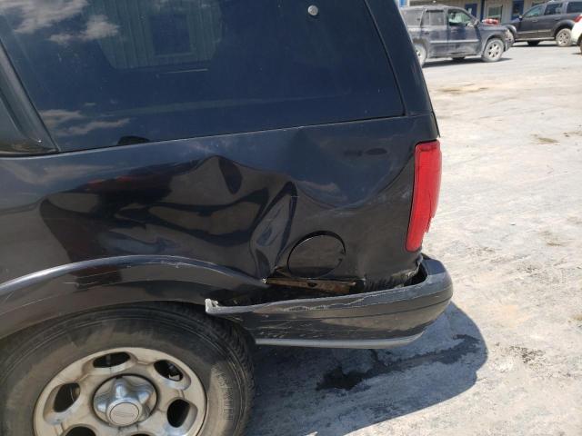 Photo 9 from auction – 2000 LINCOLN NAVIGATOR with VIN 5LMFU28A9YLJ19353