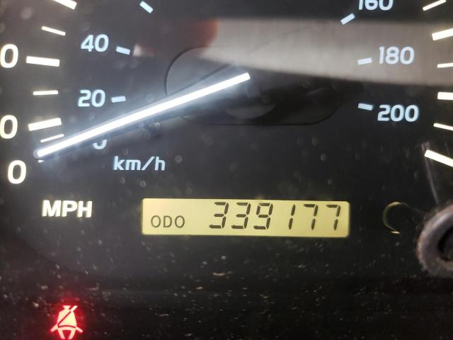 Photo 8 from auction – 2002 LEXUS LX 470 with VIN JTJHT00W223516843