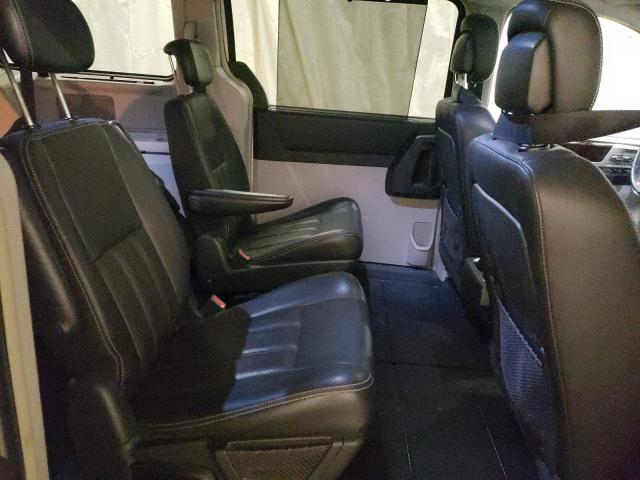 Photo 6 from auction – 2010 CHRYSLER TOWN & COU with VIN 2A4RR8DX7AR387750