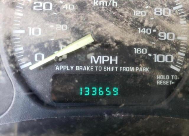 Photo 8 from auction – 2000 CHEVROLET SILVERADO with VIN 2GCEC19W2Y1156082