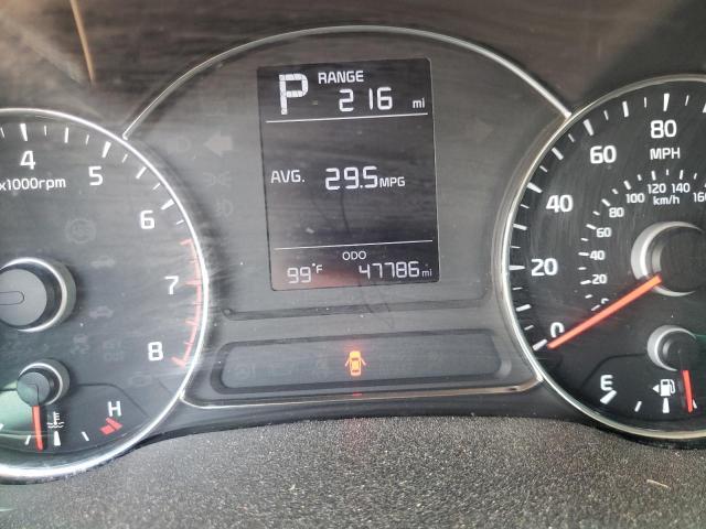 Photo 8 from auction – 2017 KIA FORTE LX with VIN 3KPFK4A78HE064572