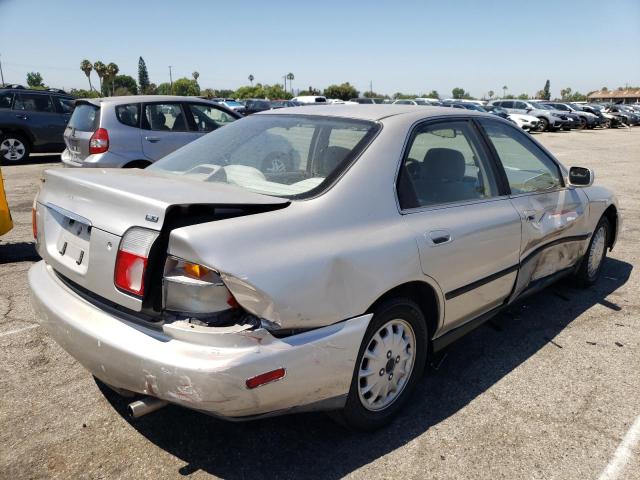 Photo 4 from auction – 1997 HONDA ACCORD LX with VIN 1HGCD5630VA263365