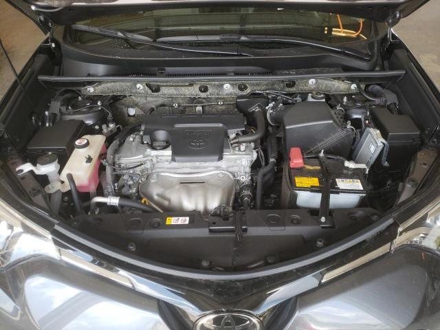Photo 7 from auction – 2018 TOYOTA RAV4 LIMIT with VIN JTMDFREV0JD251782