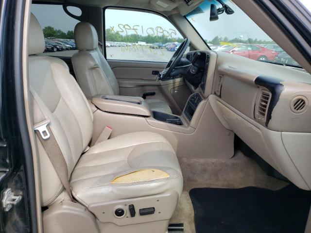 Photo 5 from auction – 2004 CHEVROLET SUBURBAN with VIN 3GNFK16T14G286364