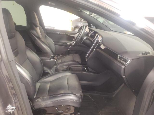 Photo 5 from auction – 2017 TESLA MODEL X with VIN 5YJXCBE22HF041979