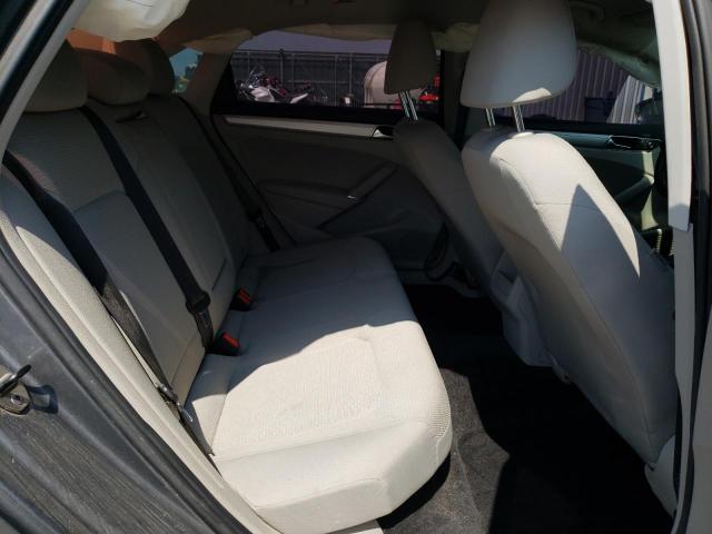 Photo 6 from auction – 2016 VOLKSWAGEN PASSAT S with VIN 1VWAS7A34GC052771
