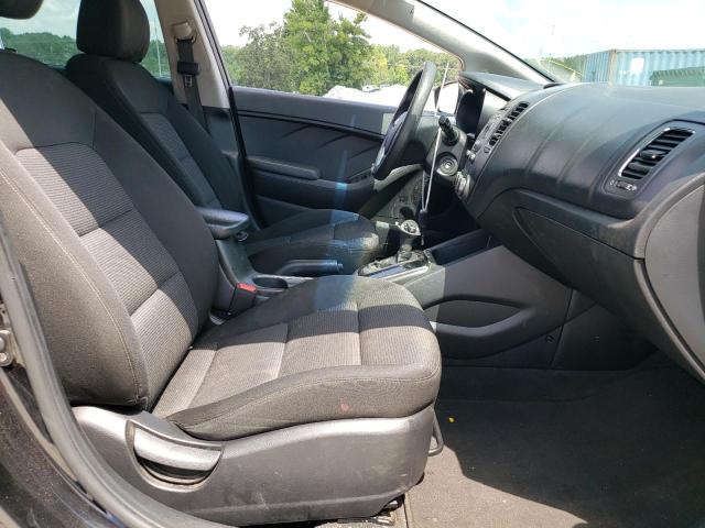 Photo 5 from auction – 2017 KIA FORTE LX with VIN 3KPFK4A73HE081845