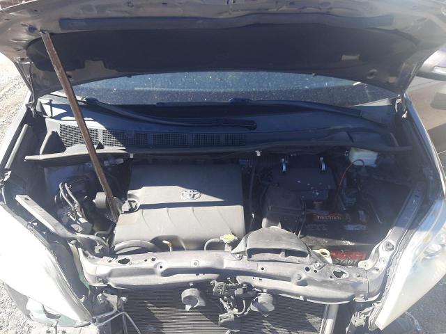 Photo 7 from auction – 2016 TOYOTA SIENNA XLE with VIN 5TDYK3DC0GS705570