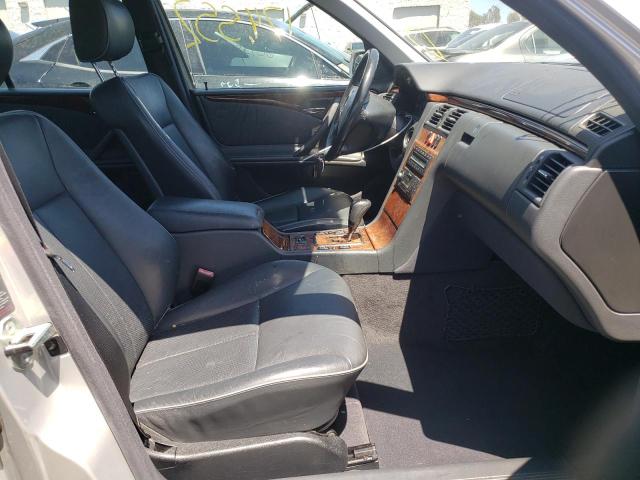 Photo 5 from auction – 2002 MERCEDES-BENZ E 320 with VIN WDBJF65JX2B456438