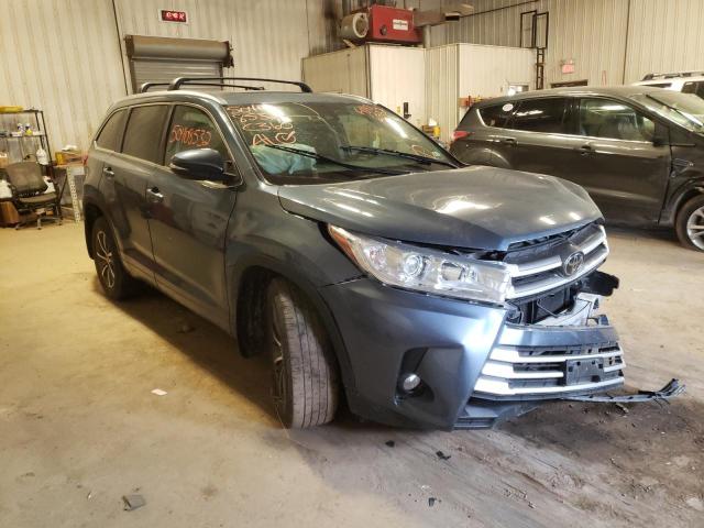 TOYOTA HIGHLANDER 2017 z numerem VIN 5TDJZRFH8HS470538 - Zdjęcie z aukcji