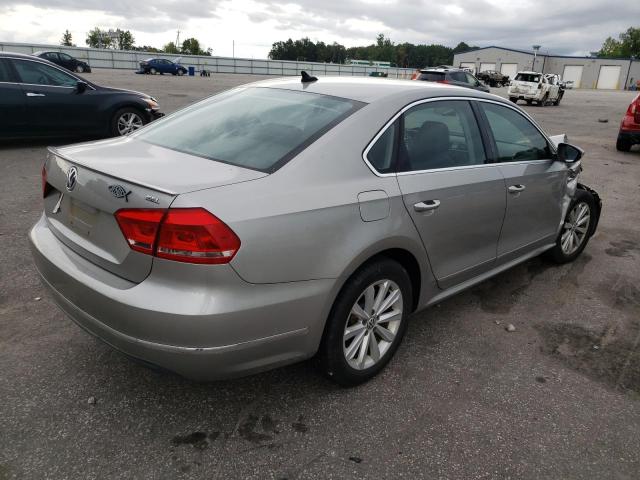 Photo 4 from auction – 2012 VOLKSWAGEN PASSAT SEL with VIN 1VWCH7A32CC101399