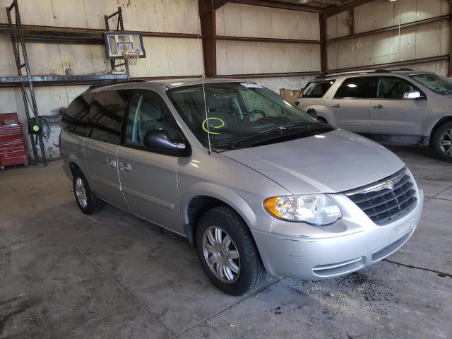 Photo 1 from auction – 2006 CHRYSLER TOWN AND C with VIN 2A4GP54L46R745872