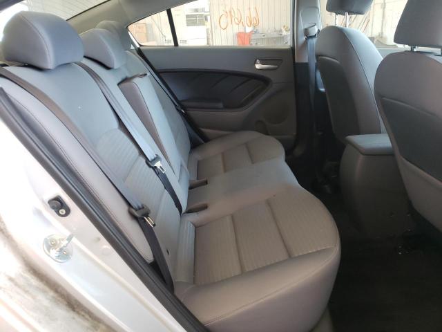 Photo 6 from auction – 2017 KIA FORTE LX with VIN 3KPFL4A7XHE075652