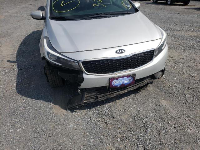 Photo 9 from auction – 2017 KIA FORTE LX with VIN 3KPFK4A73HE034069
