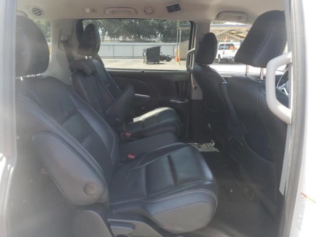Photo 6 from auction – 2017 TOYOTA SIENNA SE with VIN 5TDXZ3DC7HS766729