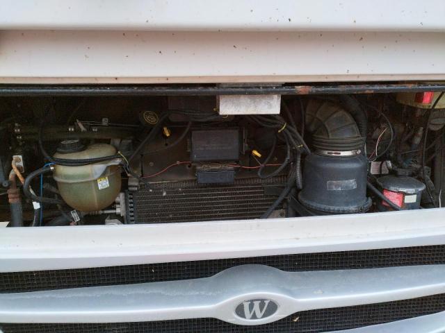 Photo 7 from auction – 2002 FOUR WINDSPORT with VIN 1FCNF53S120A04477