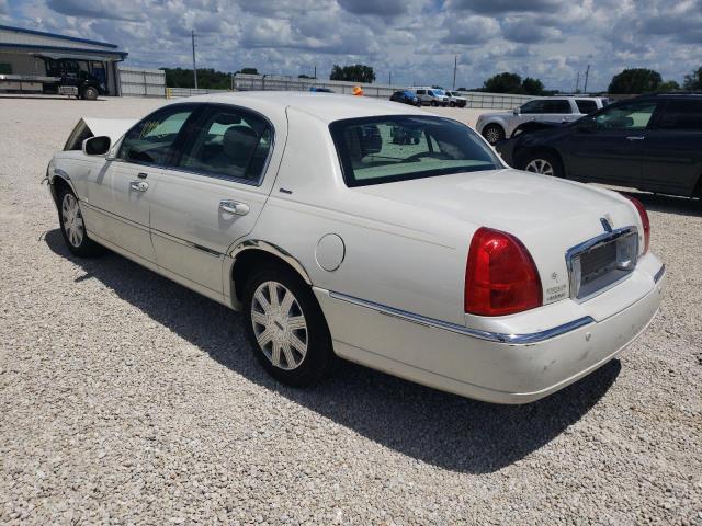 Photo 3 from auction – 2004 LINCOLN TOWNCAR with VIN 1LNHM83W24Y636203