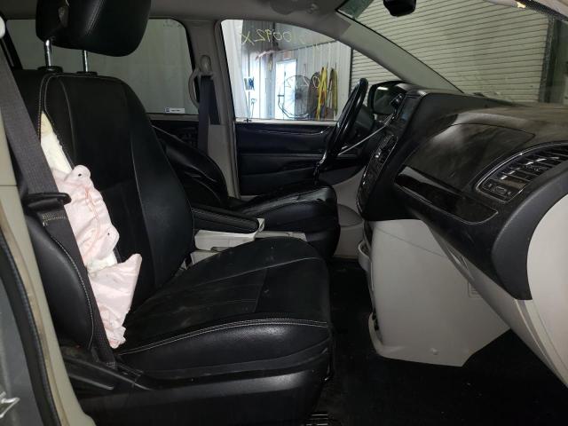 Photo 5 from auction – 2014 CHRYSLER TOWN & COU with VIN 2C4RC1BG6ER448495