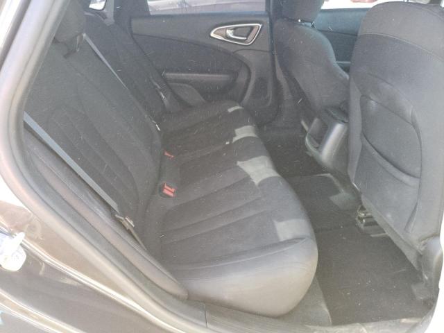 Photo 6 from auction – 2015 CHRYSLER 200 LIMITE with VIN 1C3CCCAB5FN720402