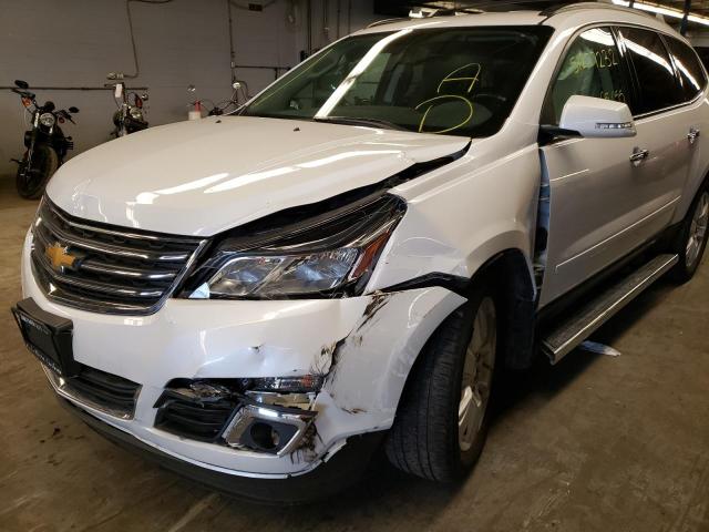 Photo 9 from auction – 2017 CHEVROLET TRAVERSE L with VIN 1GNKVGKD7HJ320349